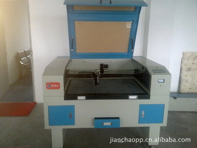 【浙江桐鄉(xiāng)切割機(jī)、雕刻機(jī)、自動(dòng)送料、攝像頭定位、裁床】?jī)r(jià)格,廠家,圖片,激光焊機(jī),桐鄉(xiāng)市遠(yuǎn)華激光設(shè)備-